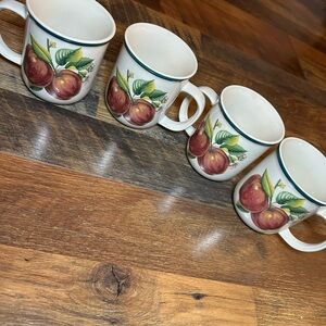 Vintage Casuals by China Pearl Apple pattern mugs set of 4